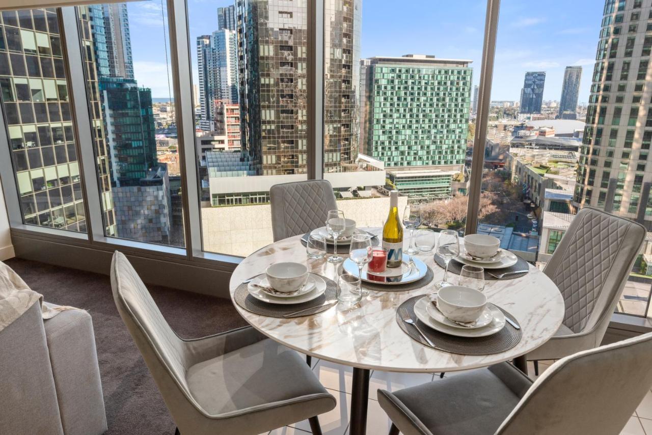 Sophisticated Designer Condo W River & City Views Мельбурн Экстерьер фото